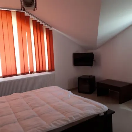 Vila Gema 3*