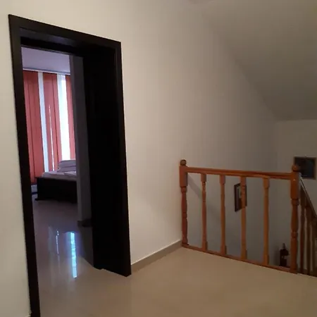 Vila Gema Navodari
